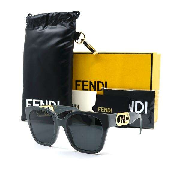 NEW! FENDI FE40063I 20A GREY AUTHENTIC SUNGLASSES - Picture 1 of 11